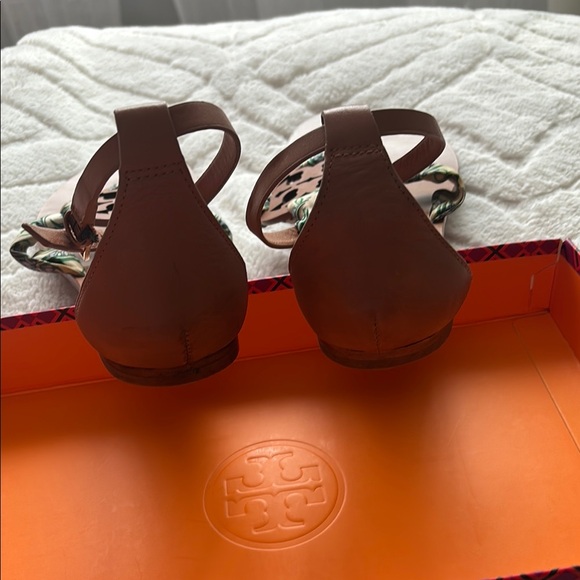 Tory Burch size 10 Brown Floral Sandals - Picture 2 of 5